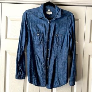 Long sleeve Jean like shirt